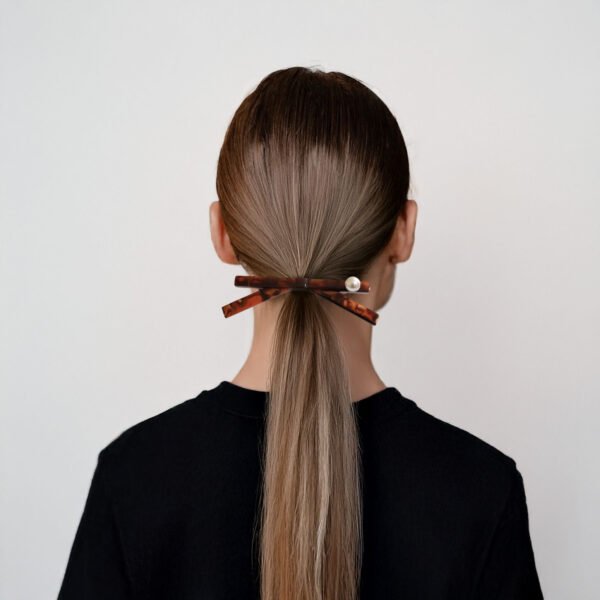Sefow Tortoise Barrette - Image 2