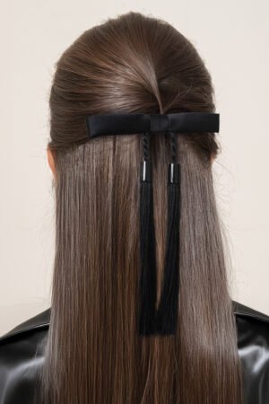 Alternative view of Noire Hair Clip